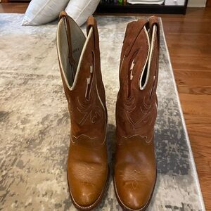 Justin Boot Co. Red Kip Boots - style L3060